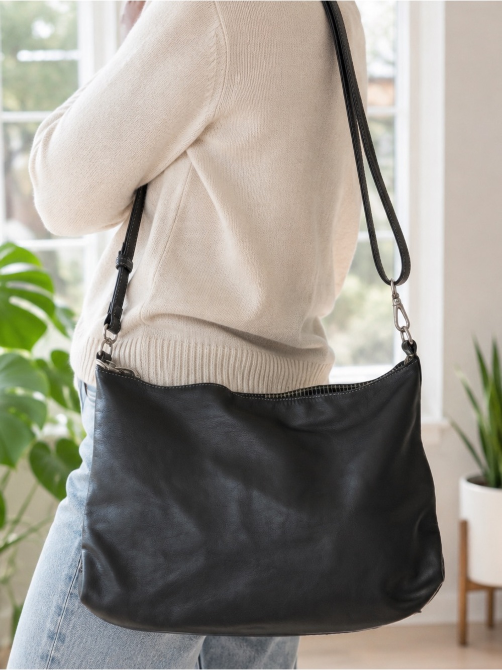 DANIER Leather Slouch Crossbody Bag